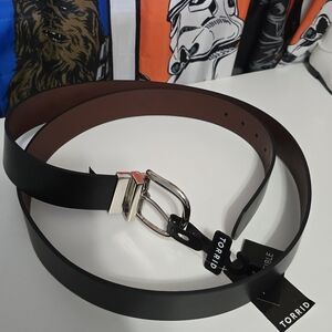 Torrid Black Belt with Silver Buckle Reversible Size 4